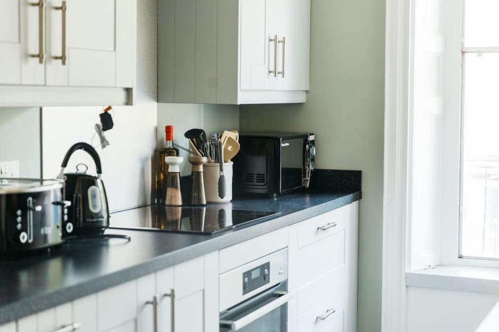 Luxury, Central, Sun-Filled 3 Bed Haven In バース エクステリア 写真