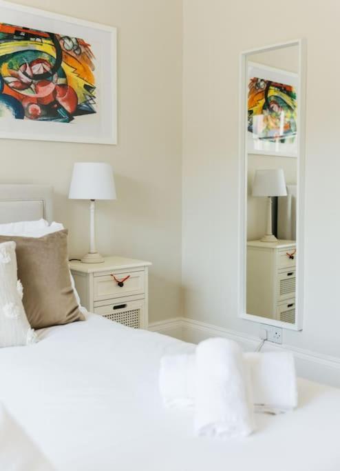 Luxury, Central, Sun-Filled 3 Bed Haven In バース エクステリア 写真