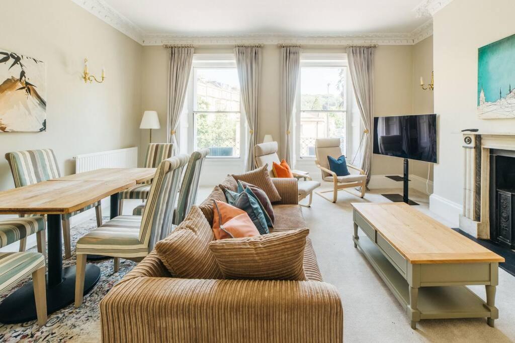 Luxury, Central, Sun-Filled 3 Bed Haven In バース エクステリア 写真